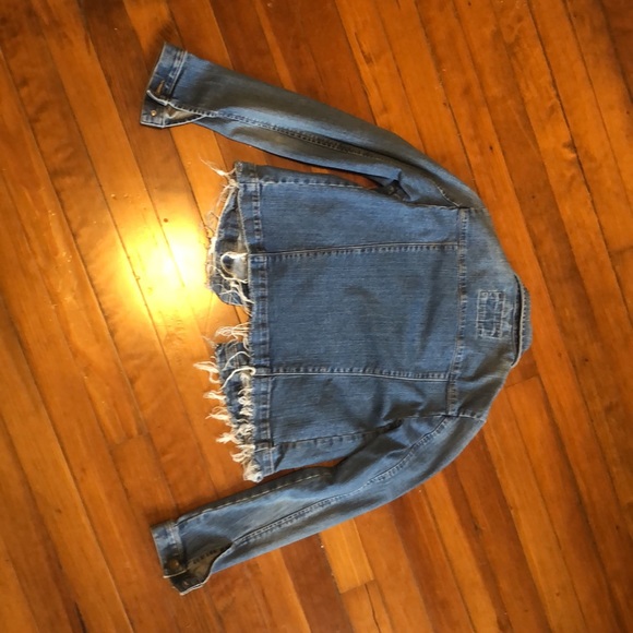 Cropped denim jacket - Picture 3 of 3